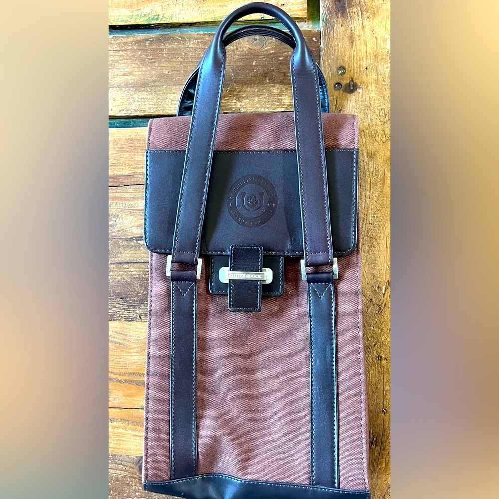 Cutter & Buck Official Kentucky Derby Wine Valet